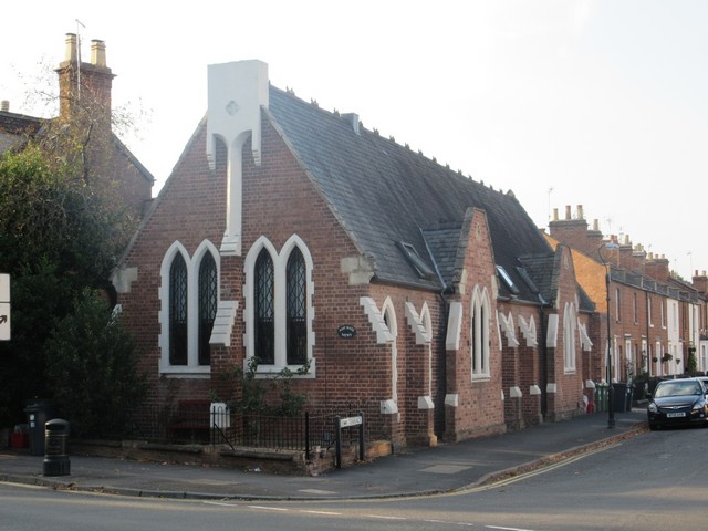 File:WA - Leamington Spa, converted church (Radford Road).JPG