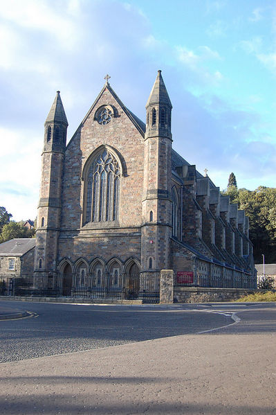 File:Melrose Roxburghshire Our Lady & St Andrew RC GlenT.jpg