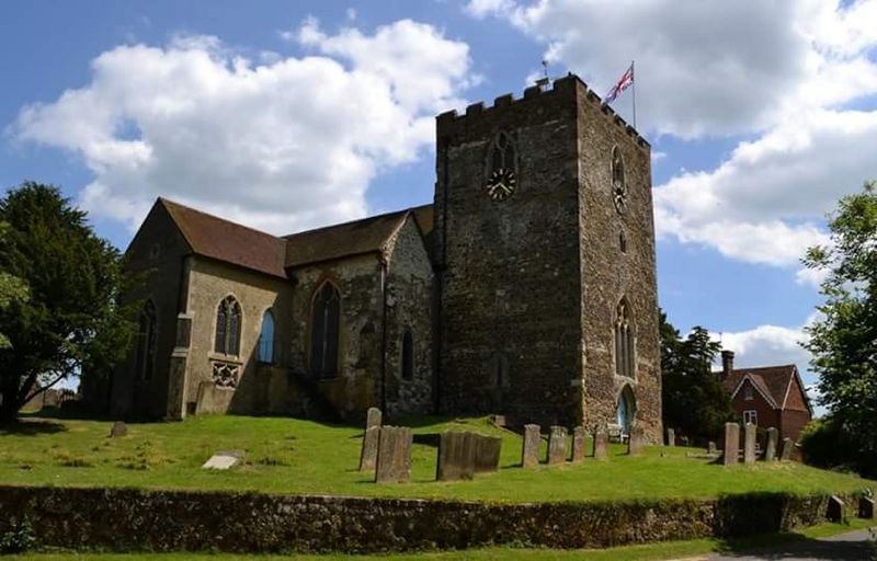 File:Oxted St Mary the Virgin Stacky.jpg