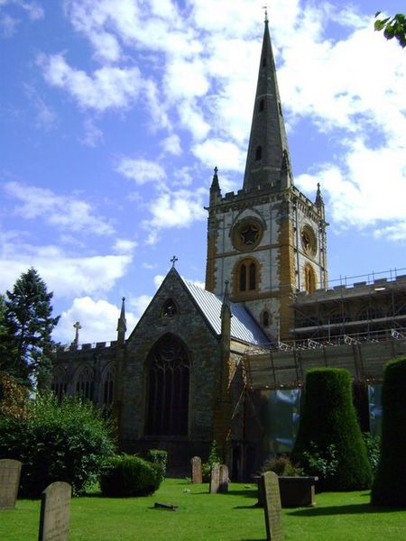 File:WA - Stratford-upon-Avon, Holy Trinity, Christine in Herts.jpg